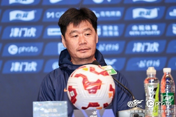李霄鵬：希望明天比賽能打出一些新的東西，取得一個好的結(jié)果